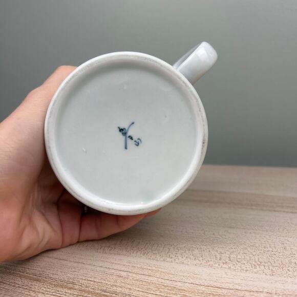 Vintage Blue White Ceramic Mug Japanese Style Waves Ocean Fish Coffee Tea Cup - Picture 5 of 6